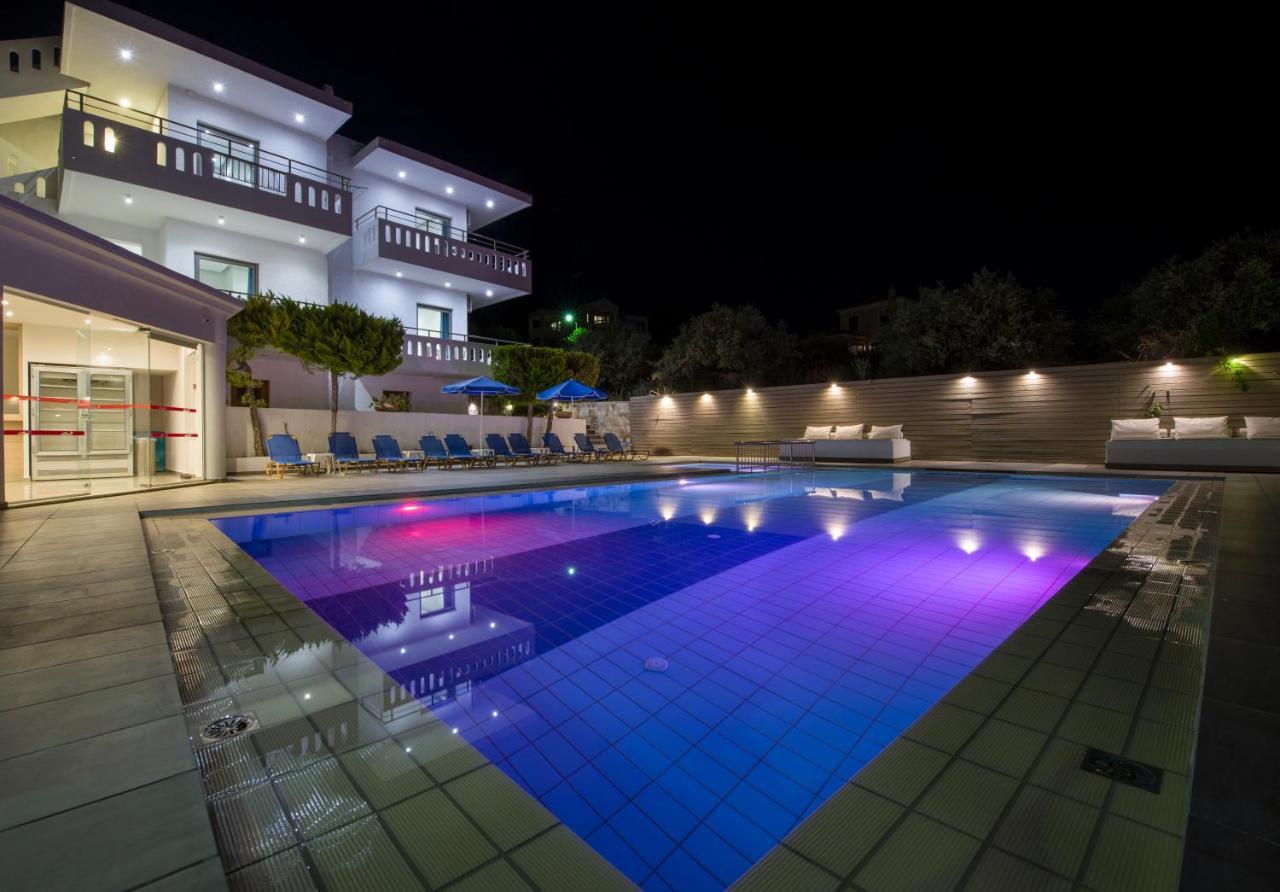 Varouxakis Hotel Платаньяс Экстерьер фото