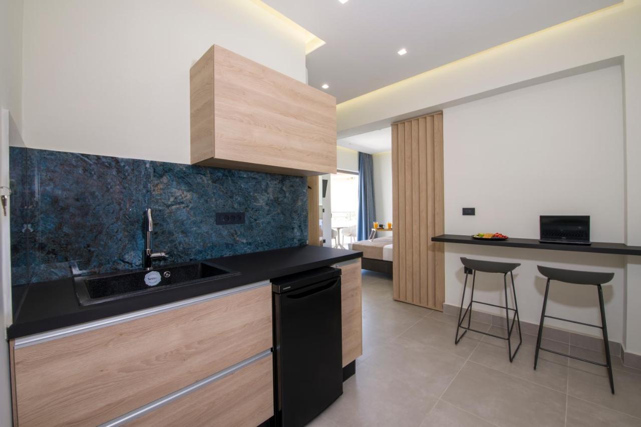 Varouxakis Hotel Платаньяс Экстерьер фото